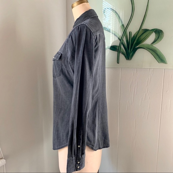 ❌SOLD❌Levi's Western Snap Button Down Shirt - Picture 3 of 8